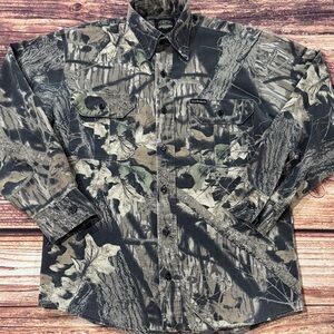 Wolf Mountain Men's Mossy Oak Break-up Camo Long-sleeve Shirt
